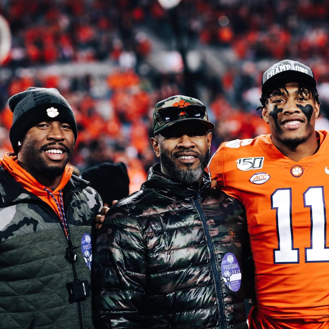 Isaiah Simmons Brother Victor: Sister And Parents