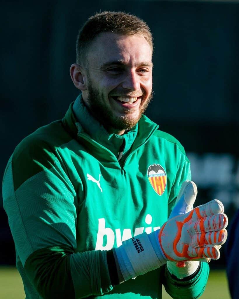 Jasper Cillessen Bio: Early Life, Career, Awards & Net Worth
