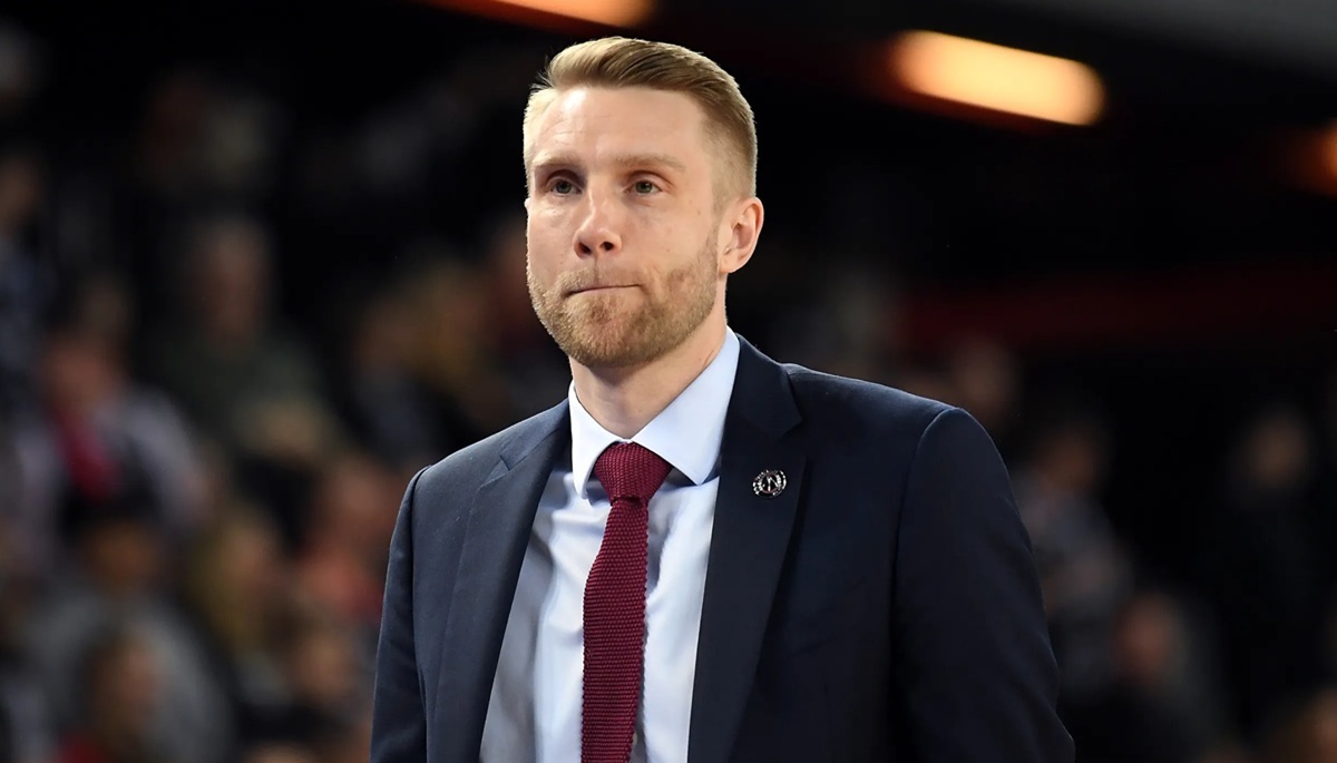 Memphis Grizzlies Interim Coach Tuomas Iisalo’s Wife Juggles A Medical Career And Family